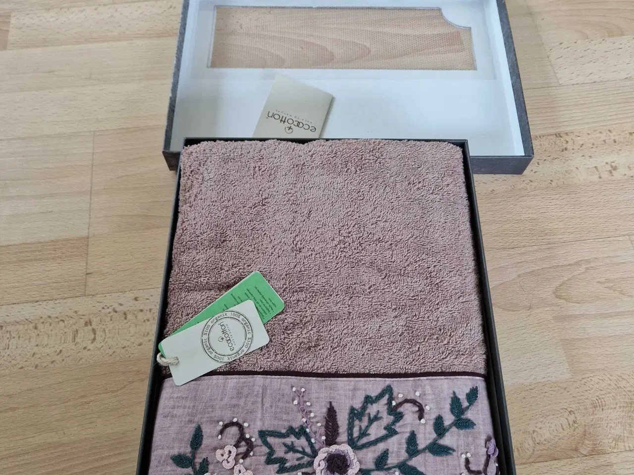 Billede 3 - Flot nyt økologisk økologisk håndklædesæt 