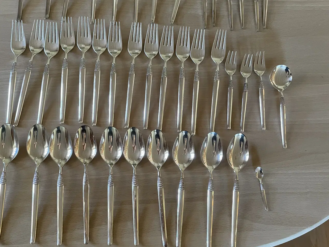 Billede 6 - Cheri sølvplet + 12 knive med træskaft