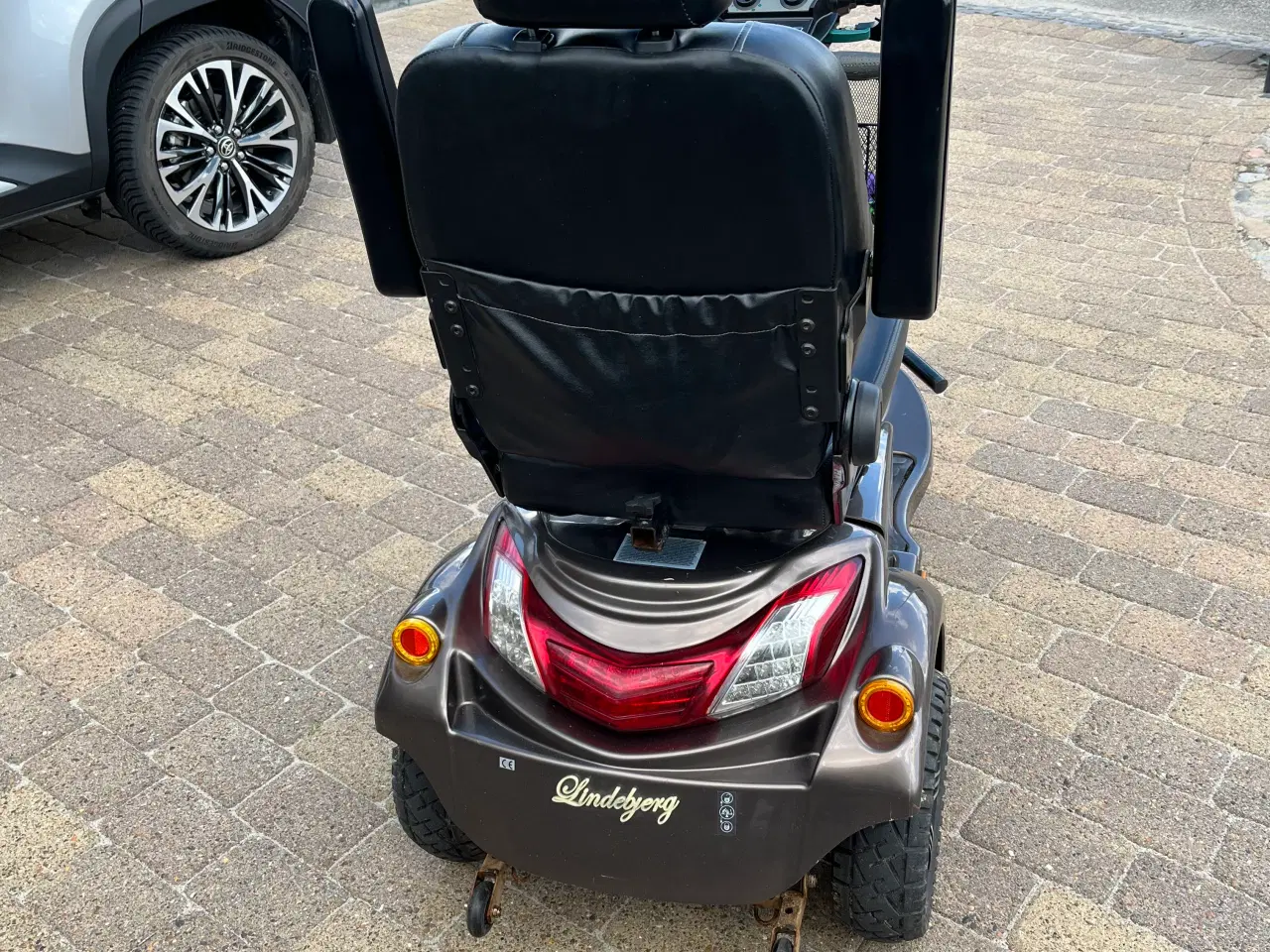 Billede 2 - Handicap scooter Lindebjerg LM650