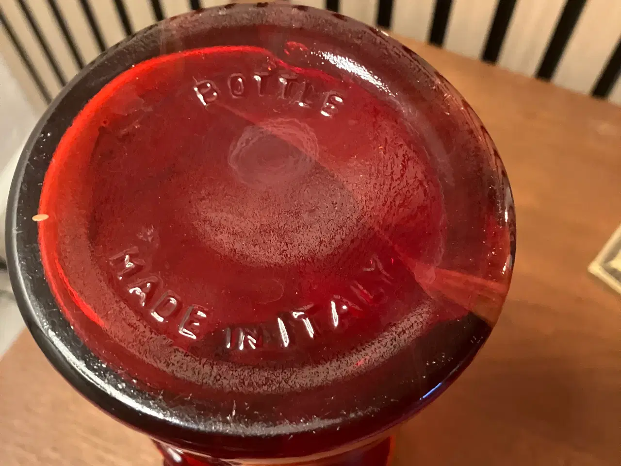 Billede 3 -  Smuk rød karaffel fra Italien