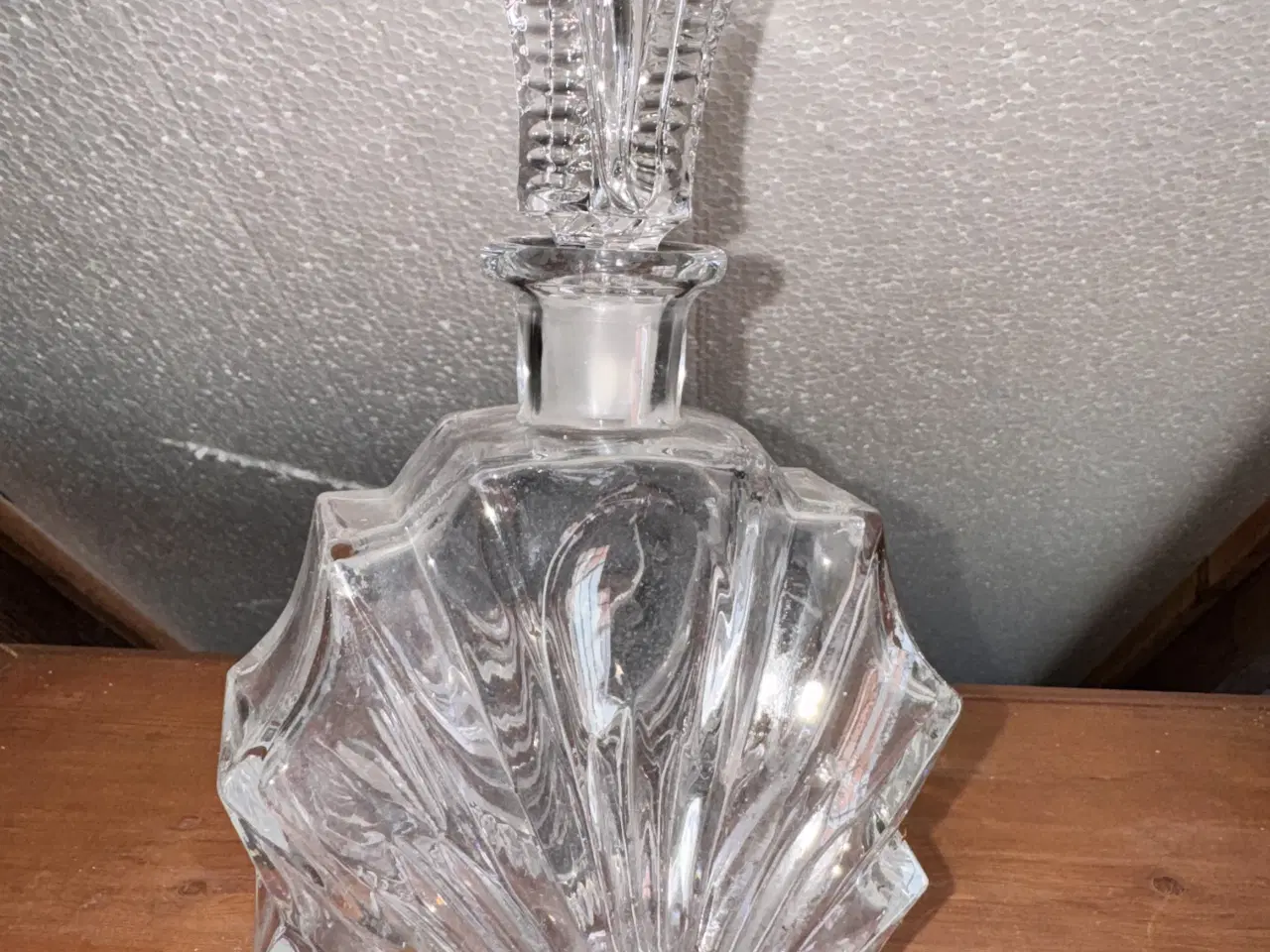 Billede 1 - Smuk karaffel med prop