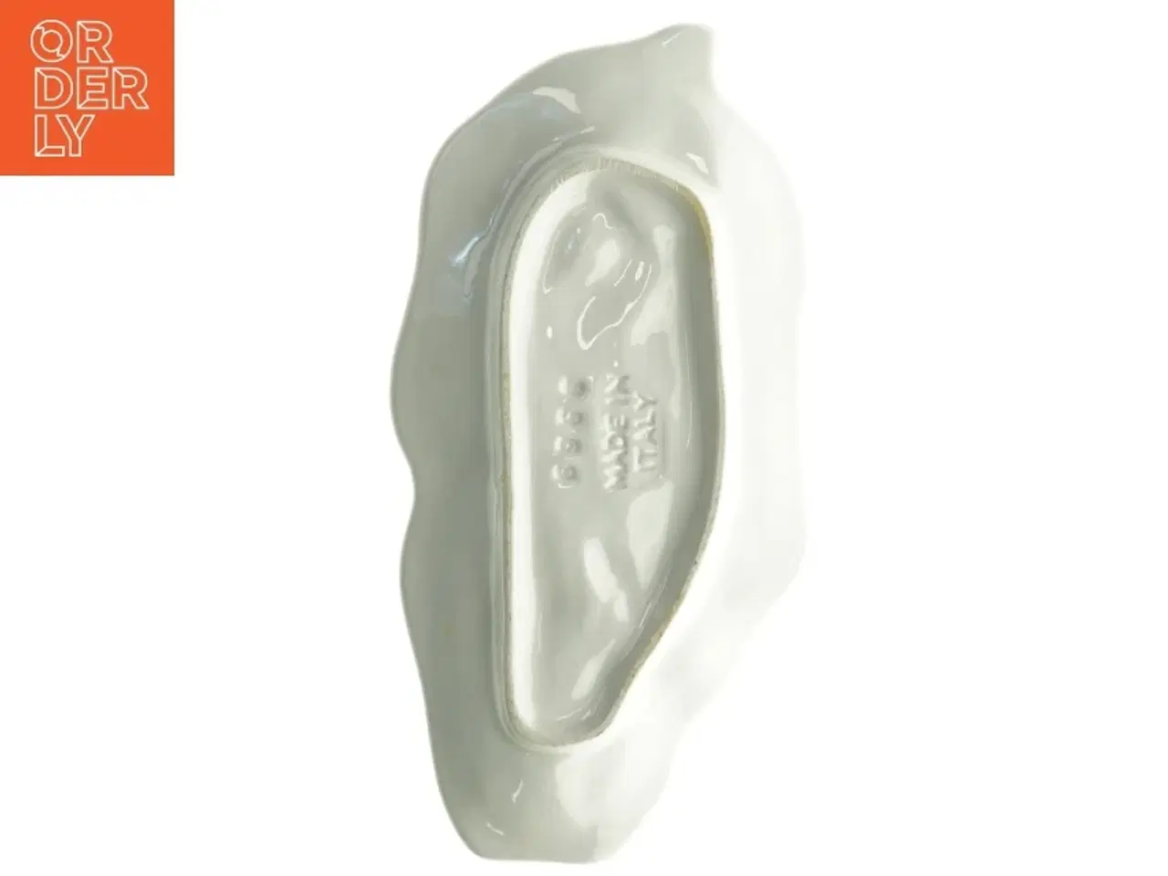 Billede 4 - Peberfrugtformet fad (str. 24 x 12 cm)