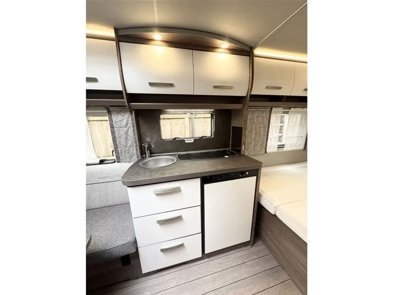 Billede 7 - 2020 - Knaus Sport 450 FU - Silver Selection   Franskseng-Gulvtemp.-Mover-Telt