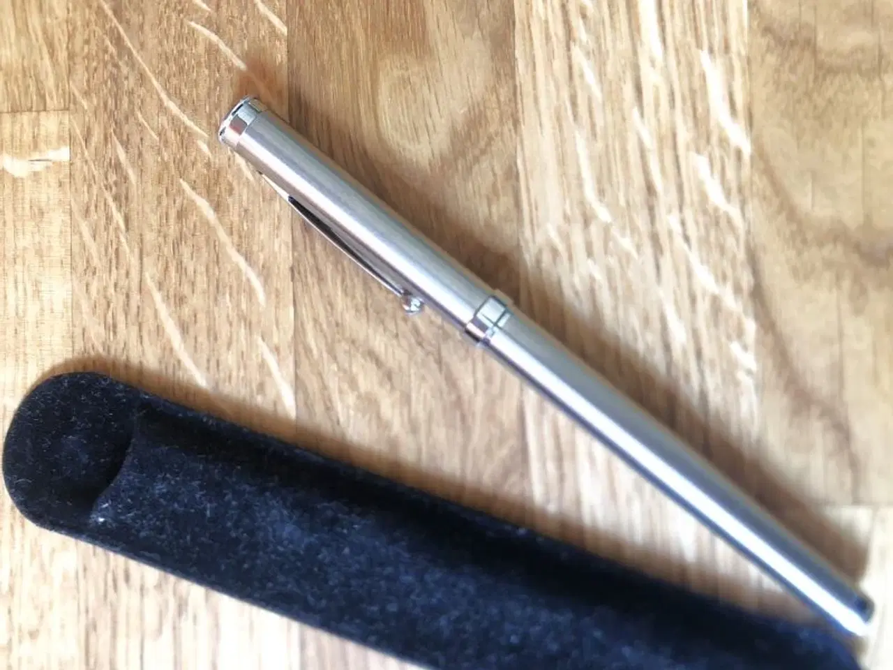 Billede 3 - Fyldepen i rustfrit stål med iridium spids