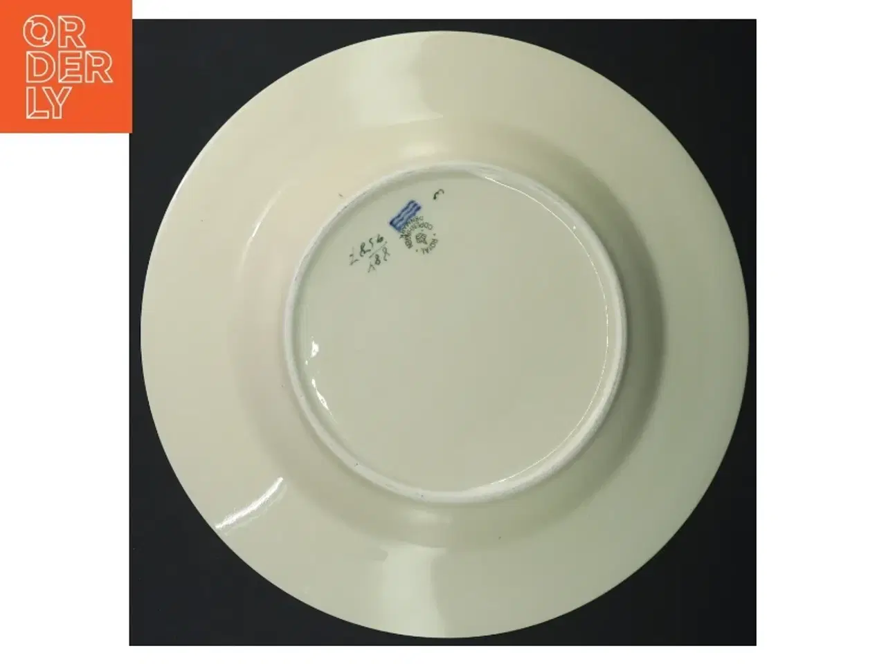 Billede 3 - Grøn Melodi Tallerkener med blomstermotiv fra Royal Copenhagen (str. Ø. 24,5 cm)