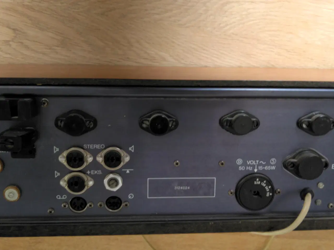 Billede 6 - Velholdt gammel FM-radio i palisander, B & O
