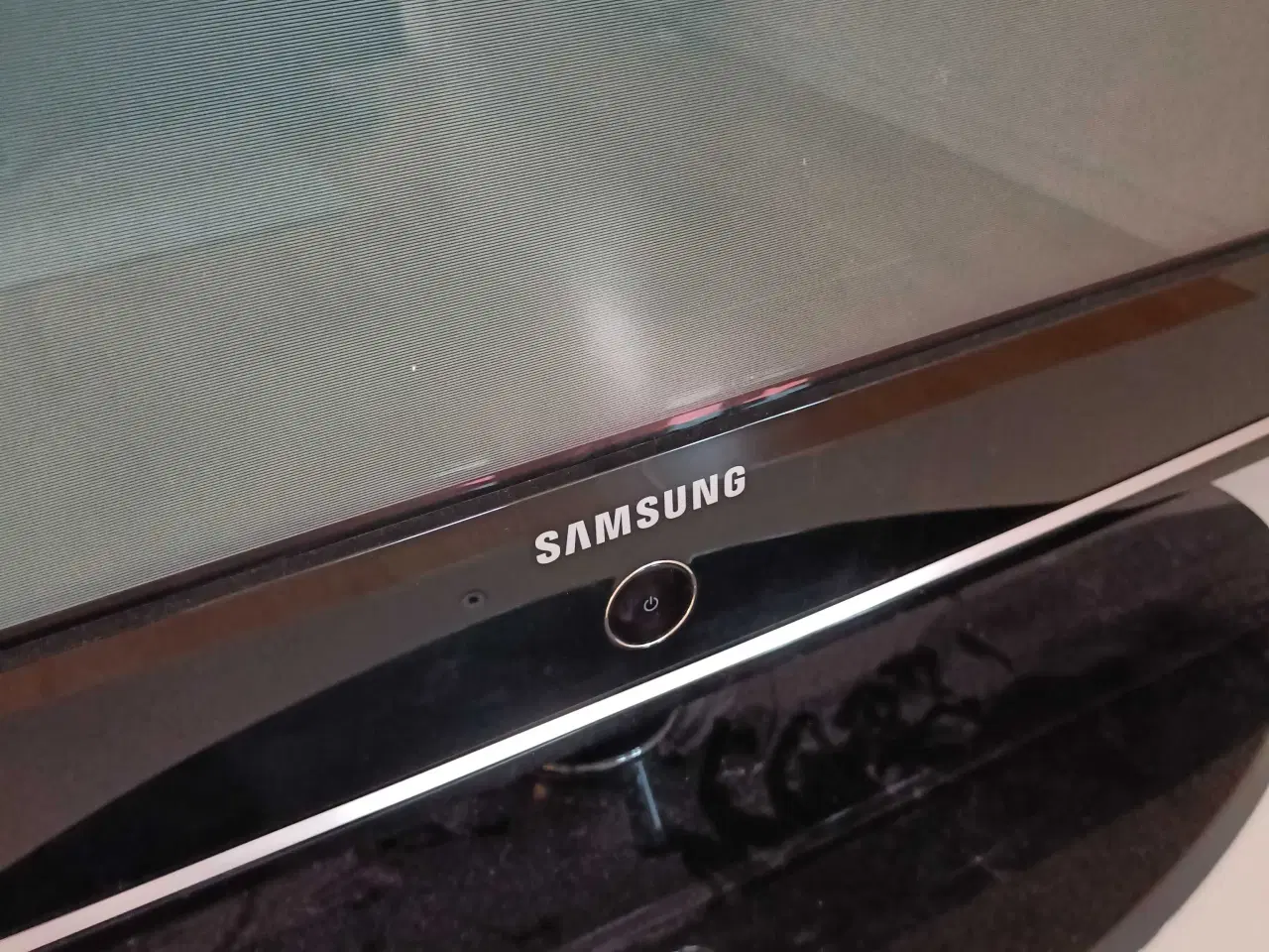 Billede 3 - Tv bænk / lav reol