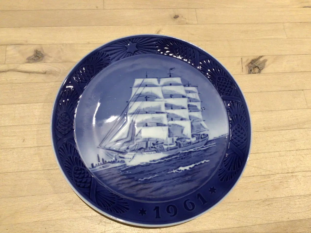 Billede 1 - Royal Copenhagen juleplatte 1961