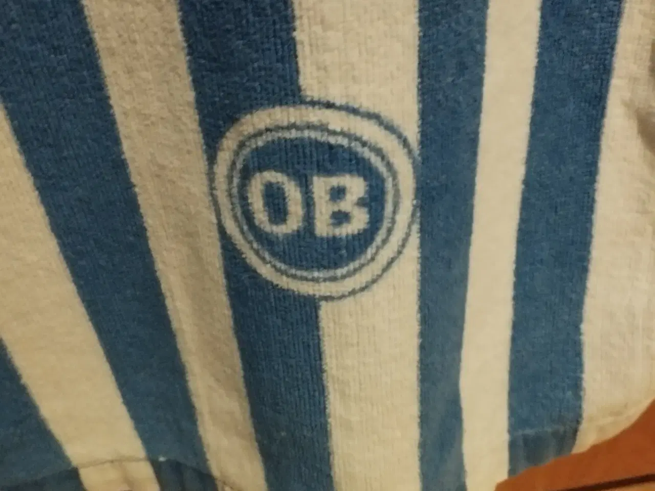Billede 1 - Odense Boldklub Håndklæde