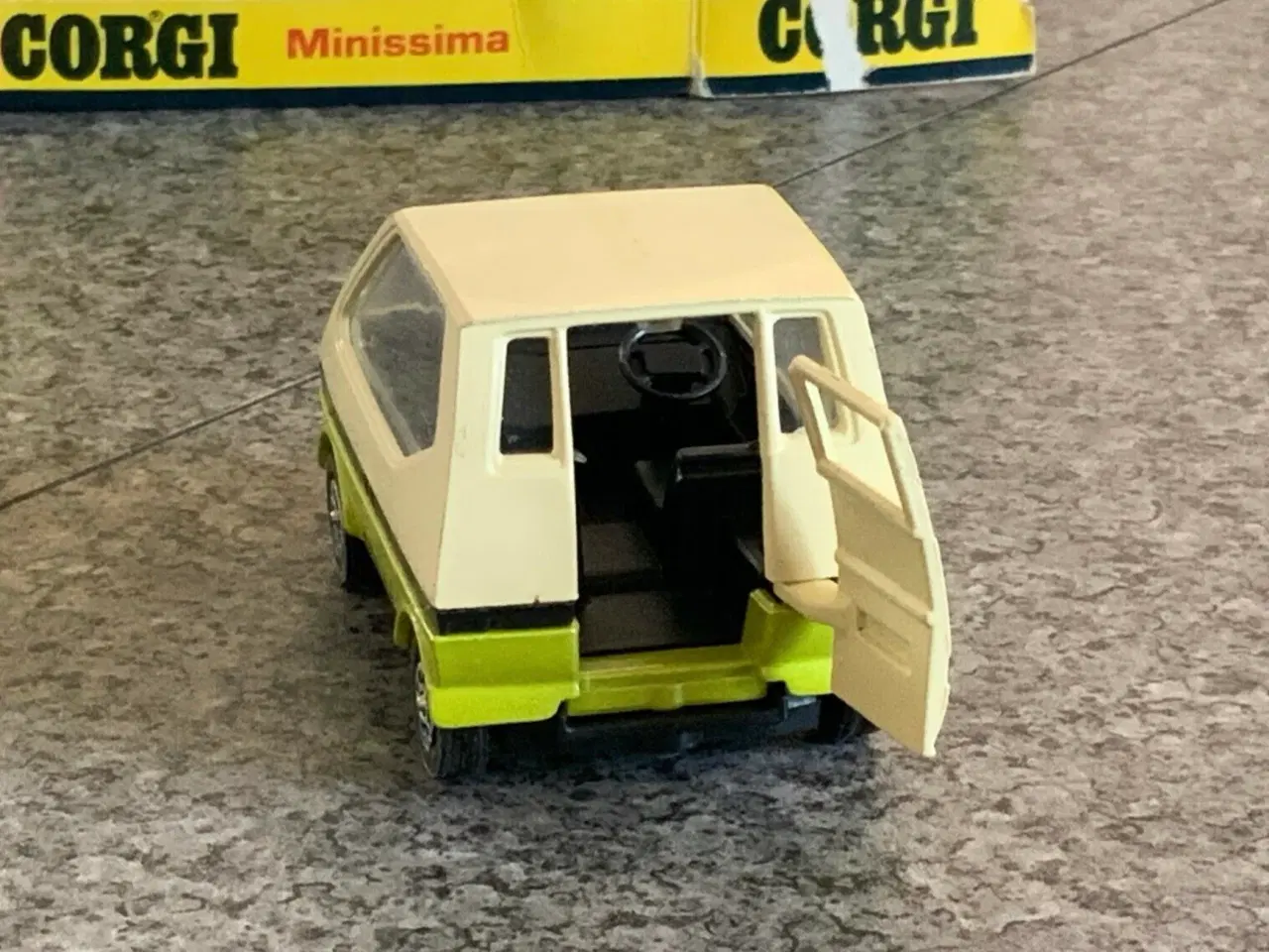 Billede 5 - Corgi Toys No. 288 Minissima, scale 1:36