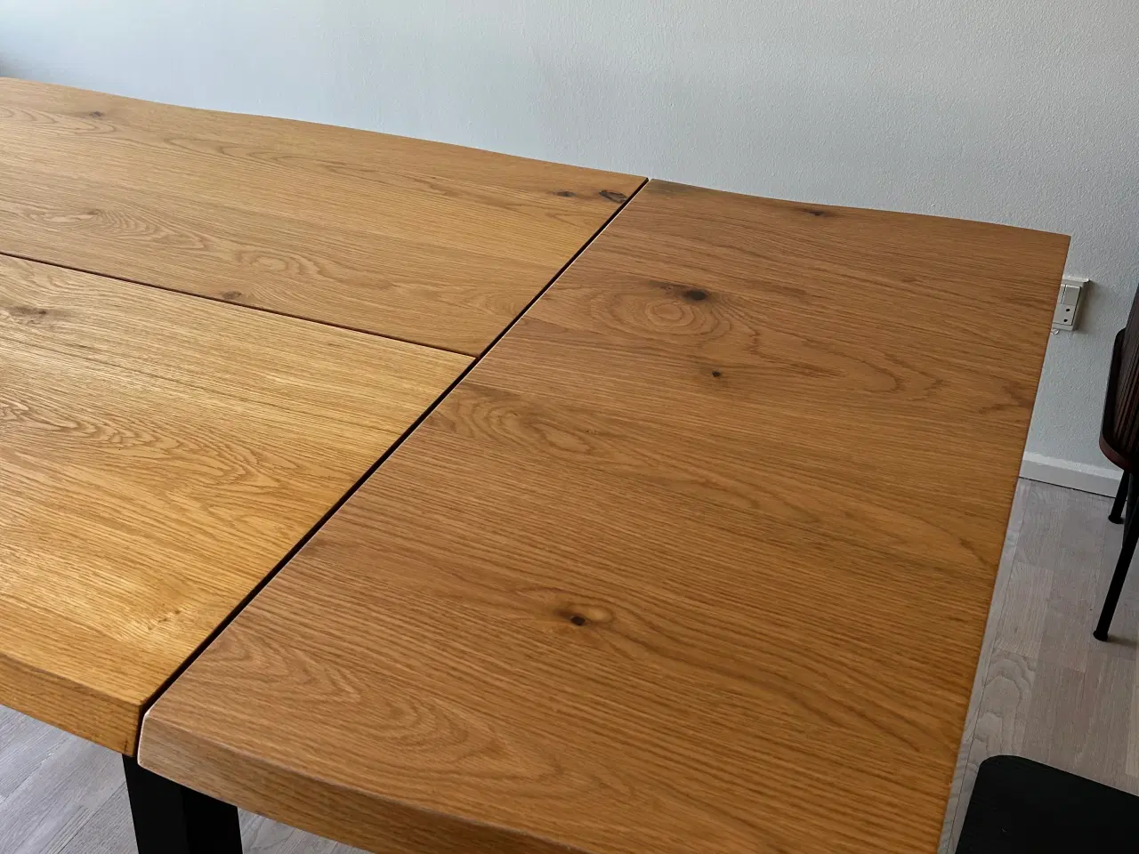 Billede 9 - Dining table (Jysk 160 cm and extendable)