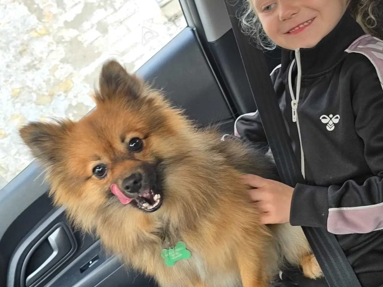 Billede 2 - 1 skøn pige