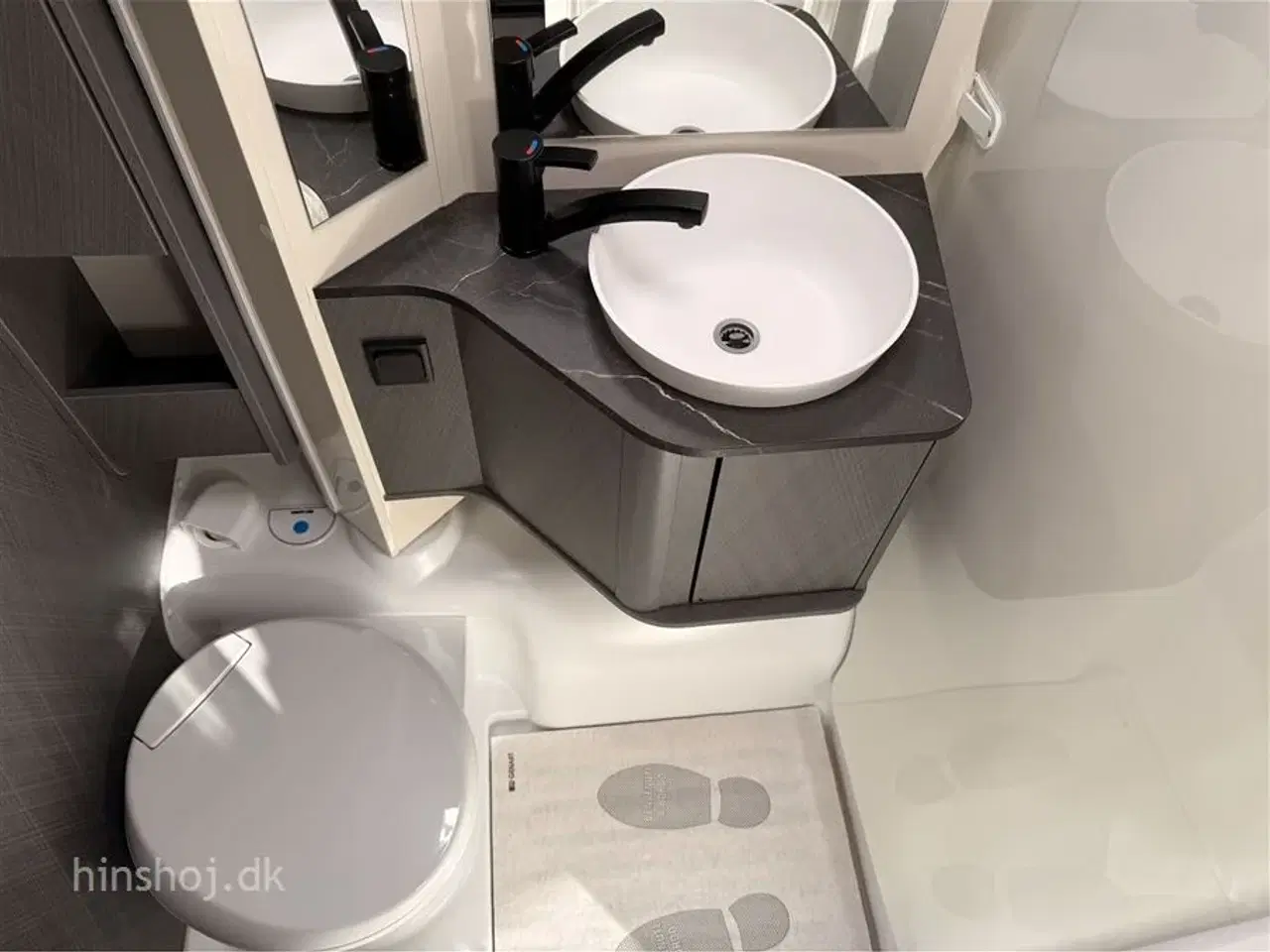 Billede 5 - 2026 - Etrusco V 6.8 SCF Scandic Edition Aut.   Lækker Autocamper med automatgear og face to face siddegruppe fra Hinshøj Caravan.