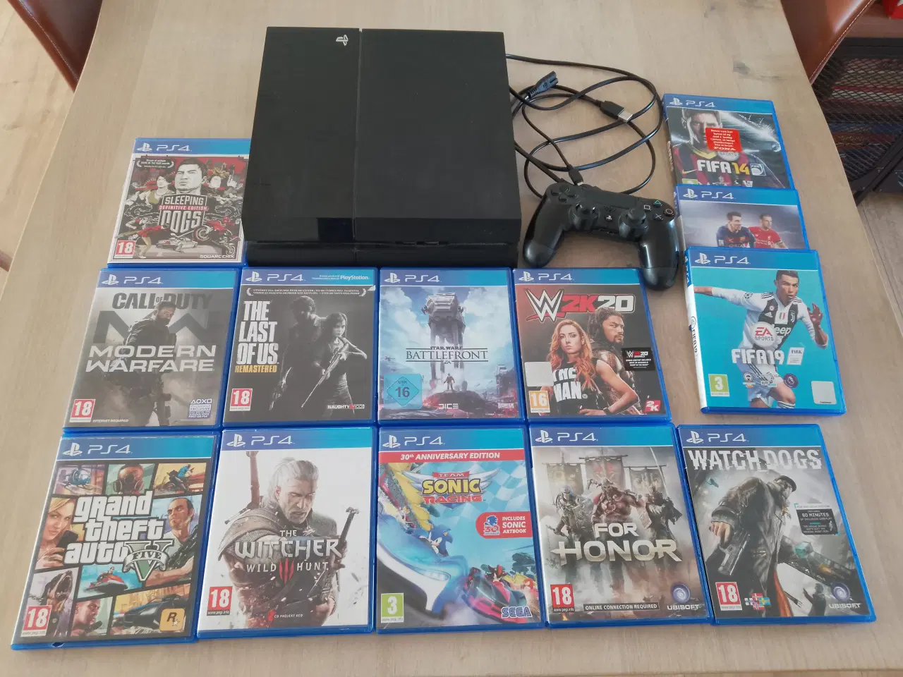 Billede 1 - Playstation incl. mange spil og cotroller