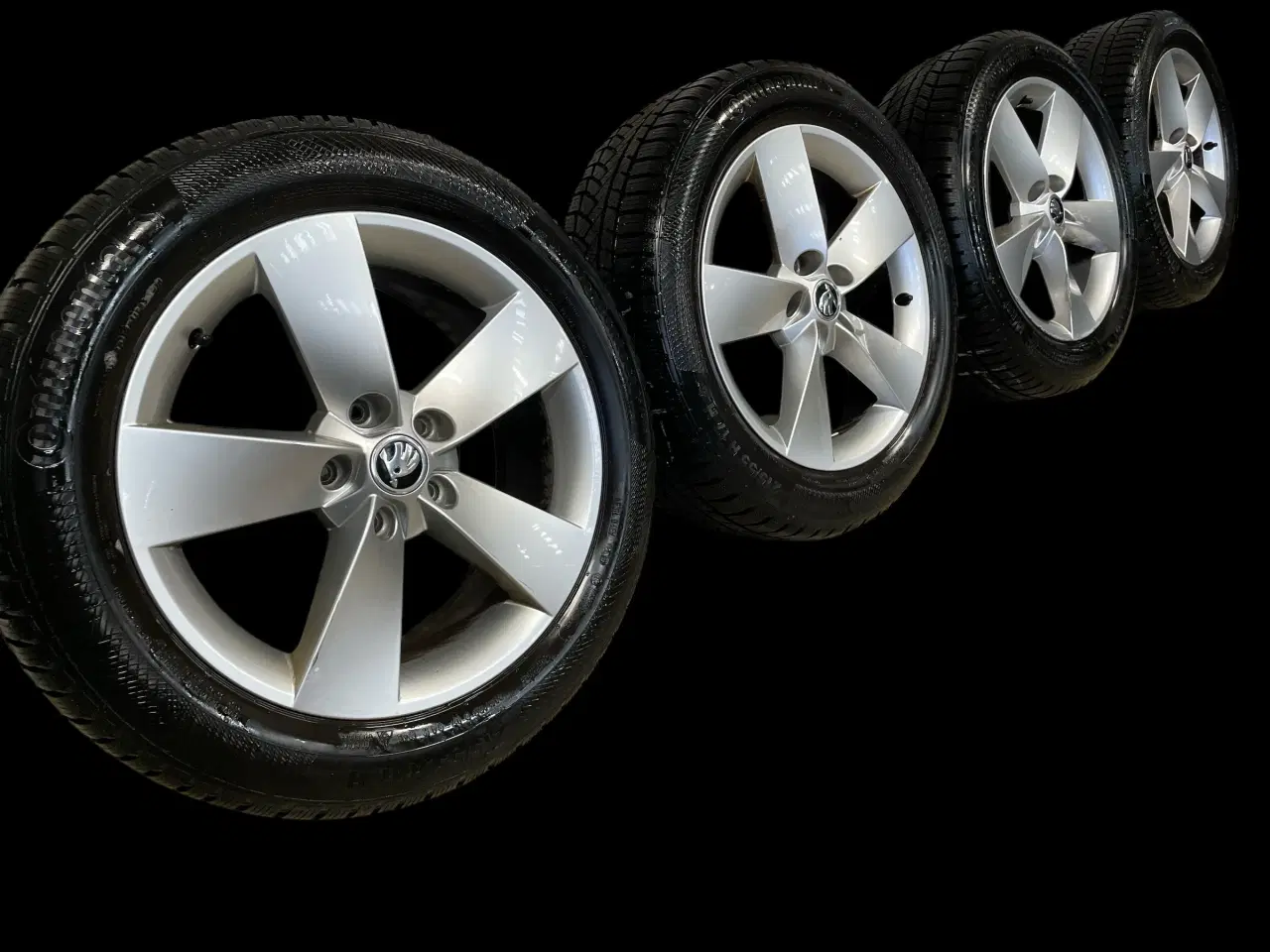 Billede 1 - 17 Skoda Karoq 215/55r17 Ref.252 vinter