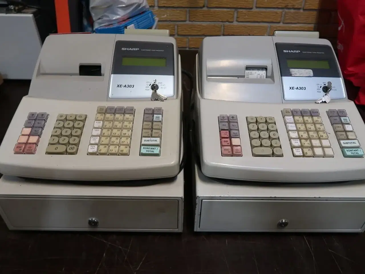 Billede 1 - 2 stk. Kasseapparat Sharp XE-A303