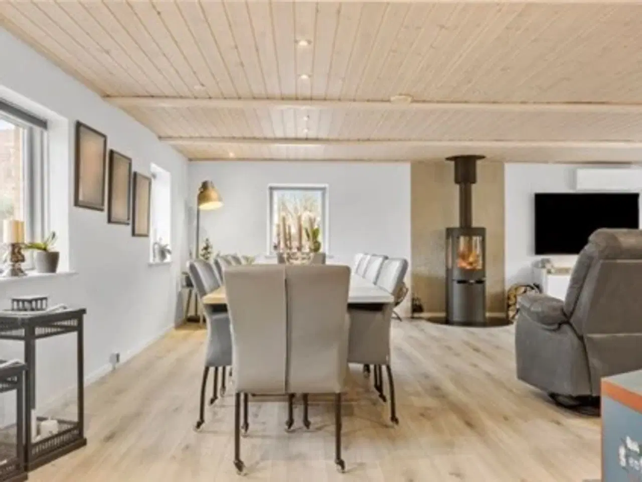 Billede 7 - Fin villa lidt ude på landet.