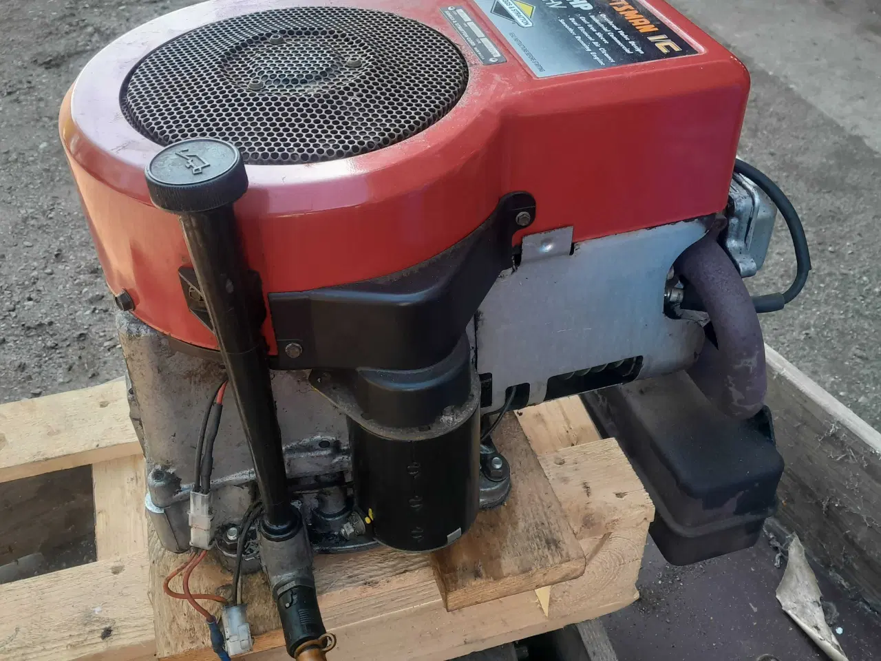 Billede 1 - Motor B&S 17 HK