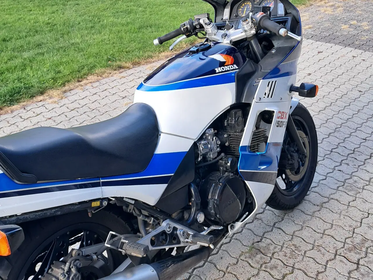 Billede 2 - Honda CBX 750F 2
