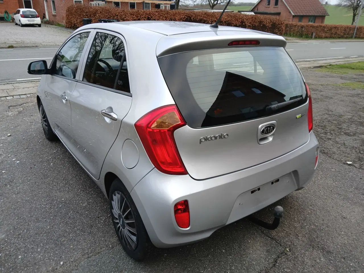 Billede 3 - Velholdt kia picanto 1,0