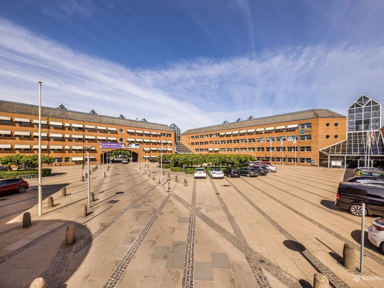 Billede 17 - 819 m² kontor med plads til 44 arbejdspladser, nem tilgængelighed og parkering.