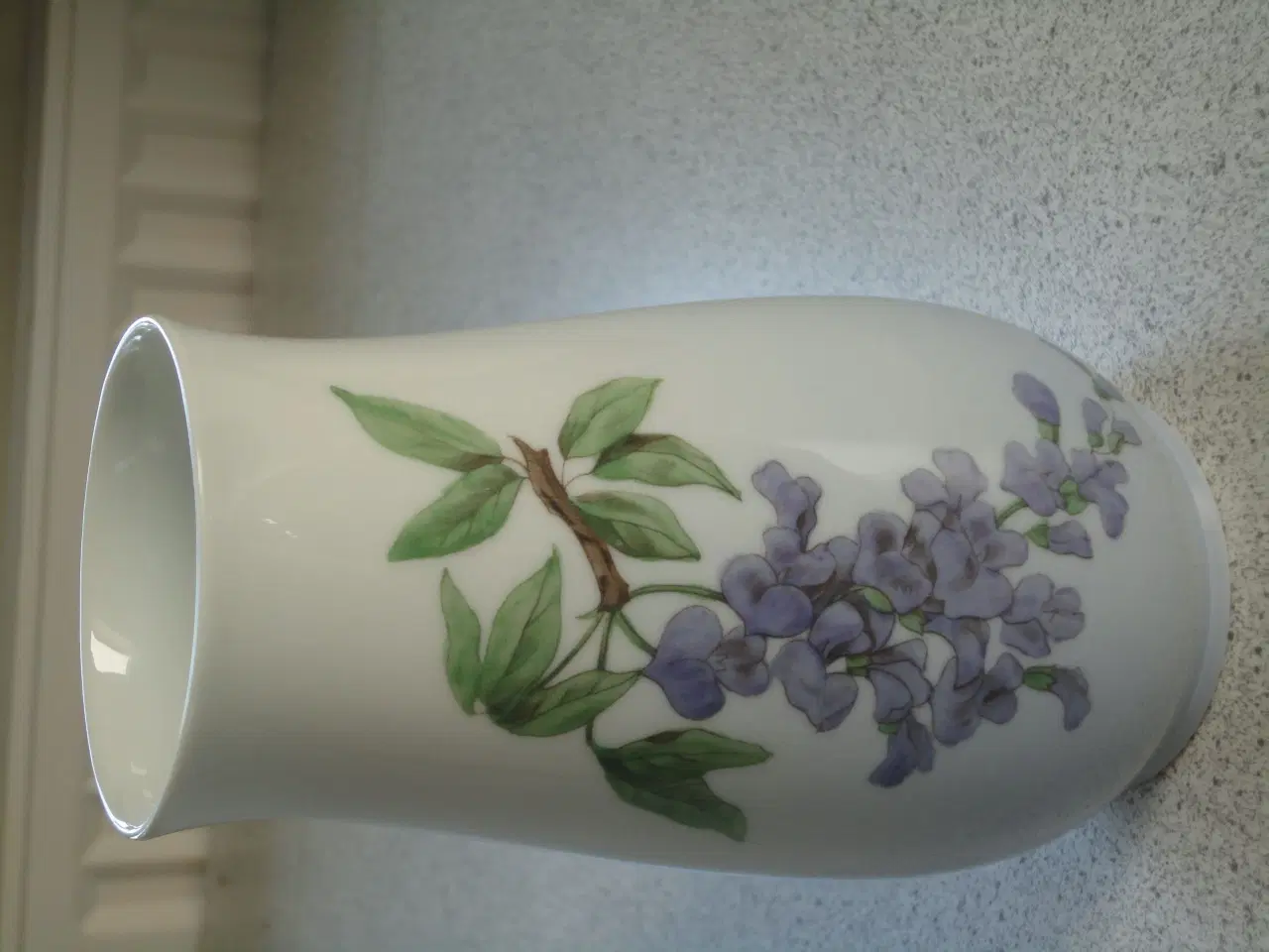 Billede 1 - Vase med "Blåregn" fra Bing og Grøndahl