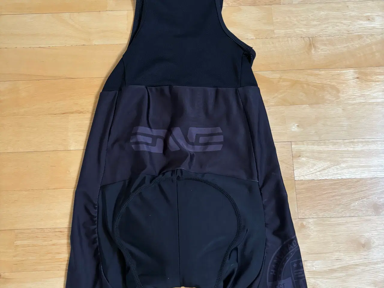 Billede 2 - Cyklen bib-shorts fra DNA Cycling i størrelse Smal