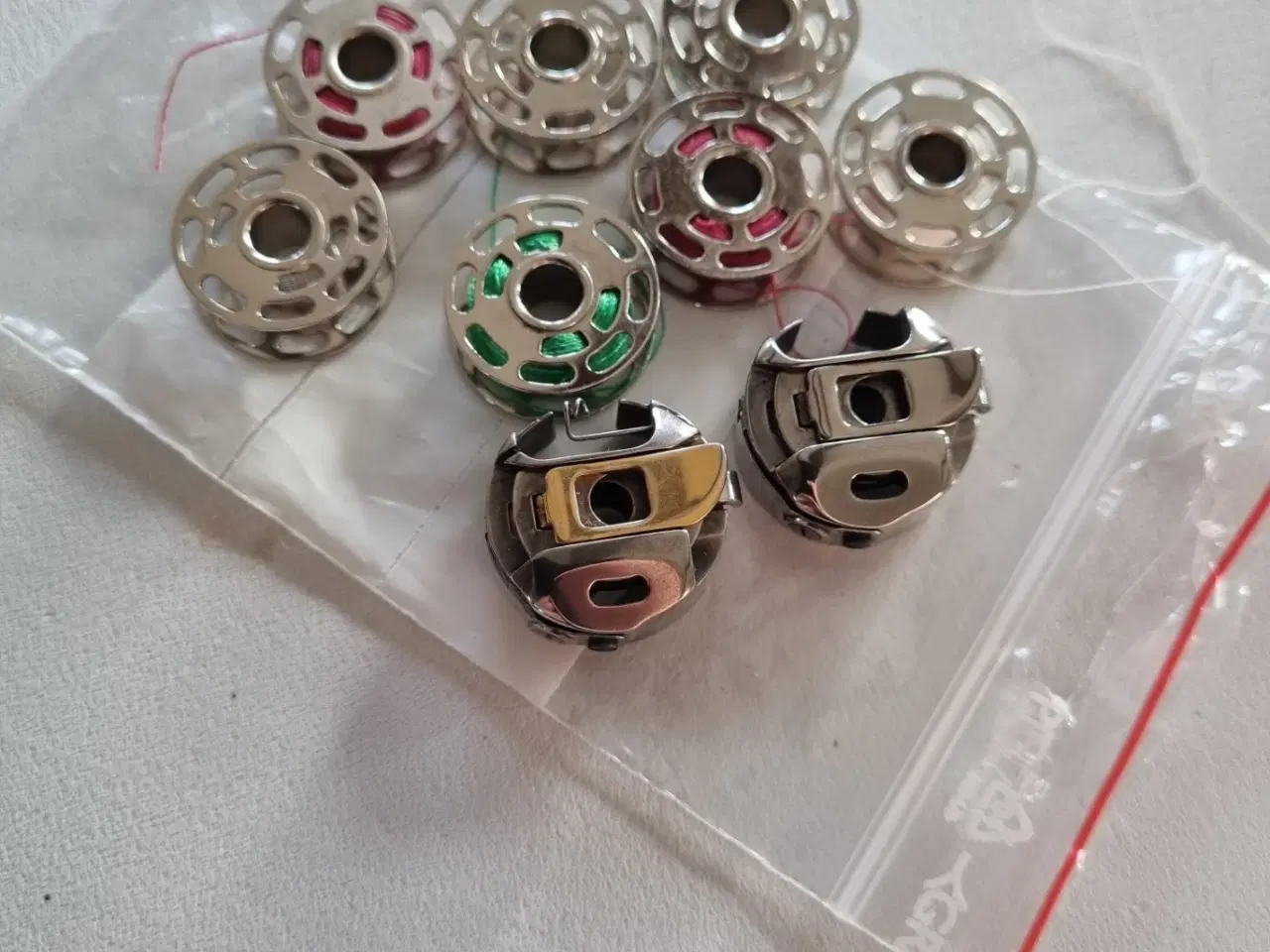 Billede 1 - Tilbehør til Bernina broderi og symaskine