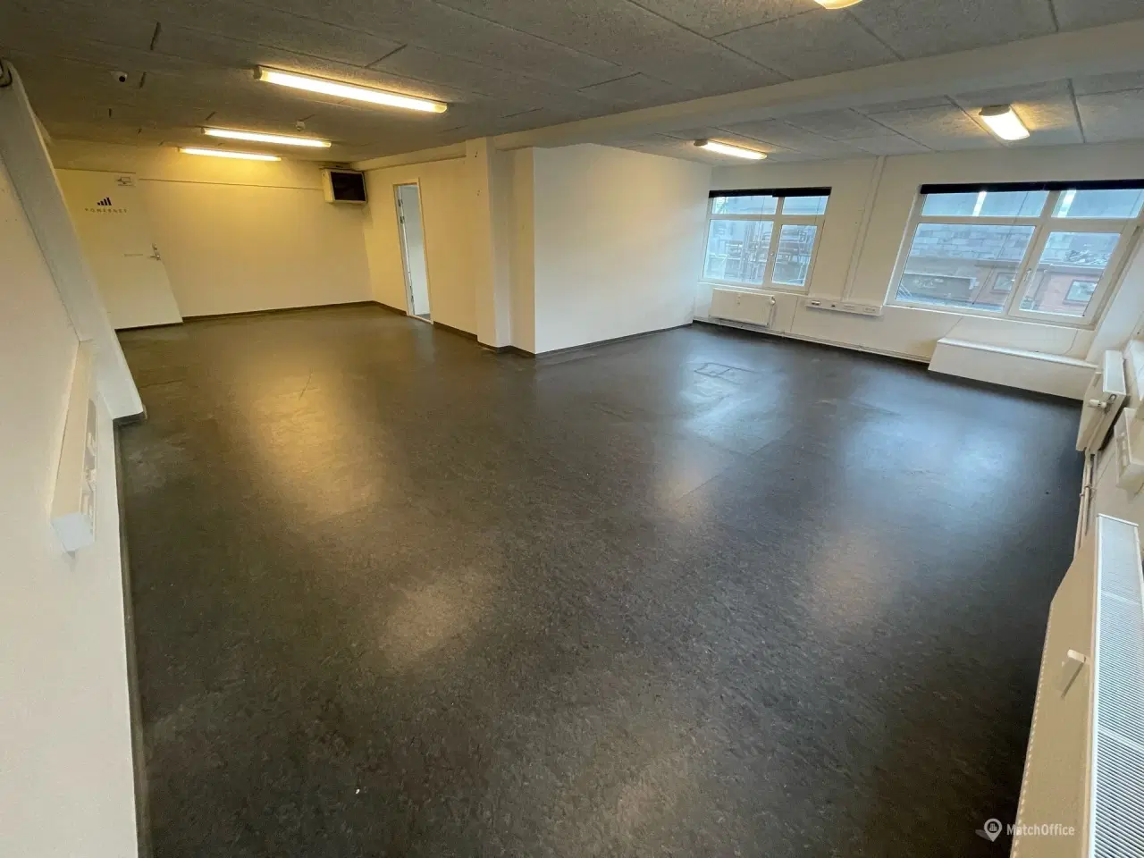 Billede 3 - Lyst og indbydende kontorlokale på 68 m² – klar til indflytning