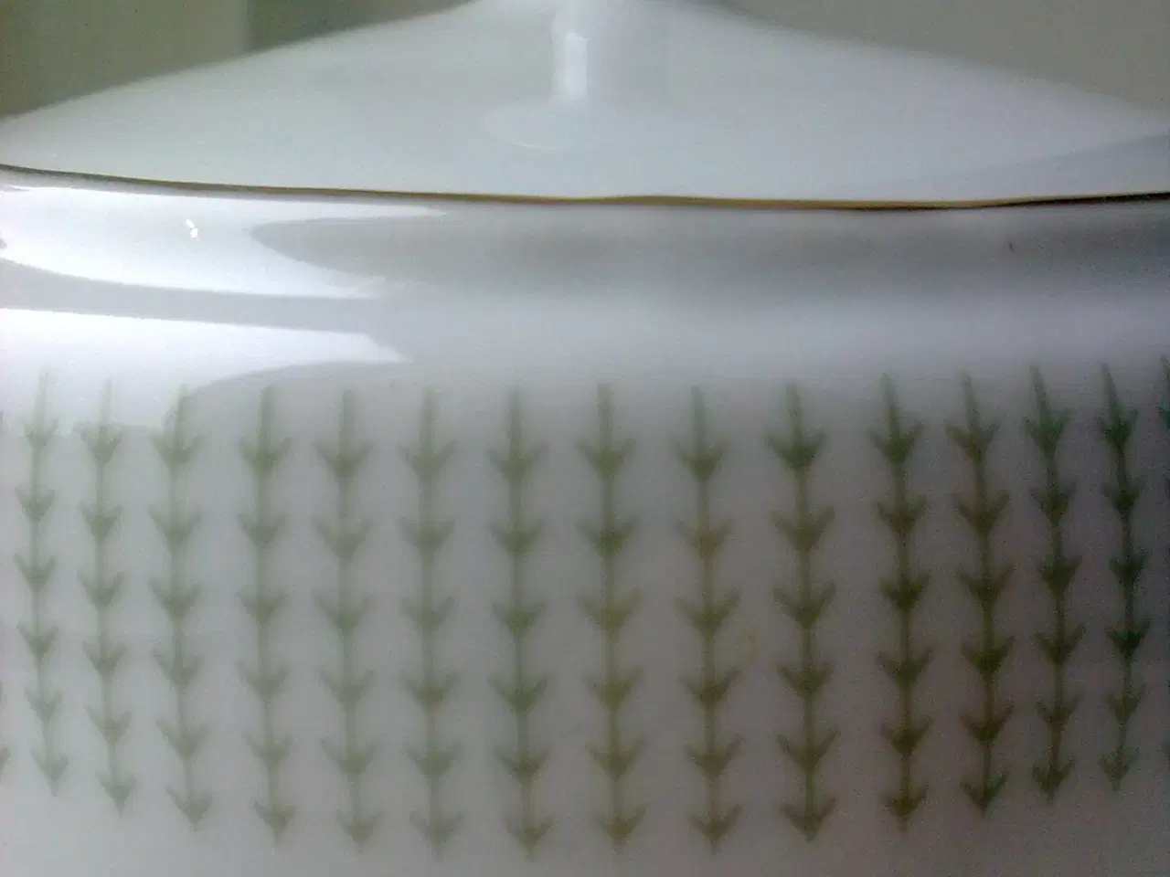 Billede 12 - Relief krukke m låg HVID retro design porcelæn