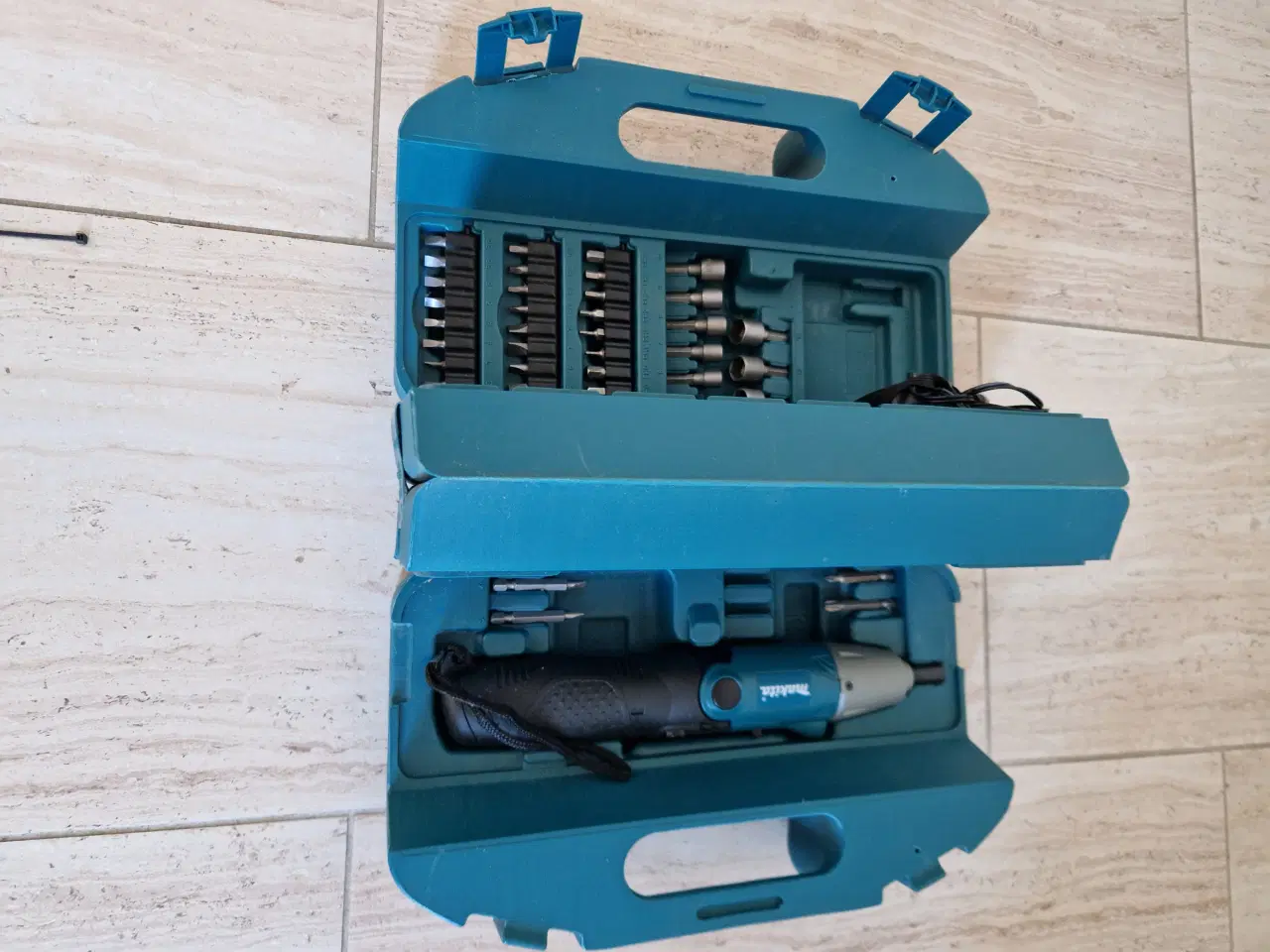 Billede 4 - MAKITA skruetrækker 6722D med batteri og tilbehør