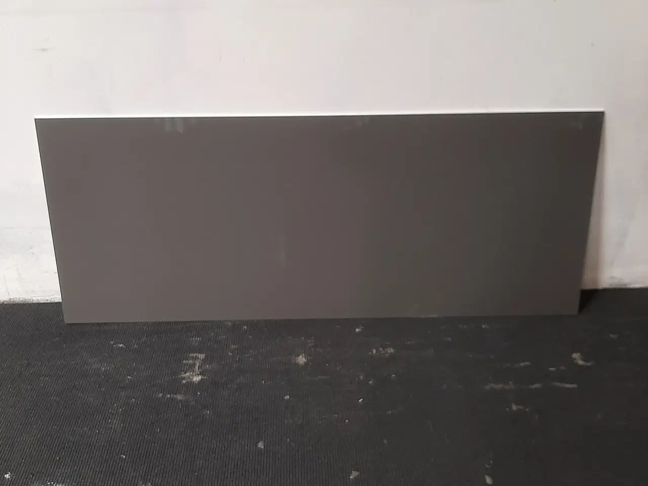 Billede 1 - Steni colour facadeplade, 595x1500mm, mat, sn 8008, mørk grå