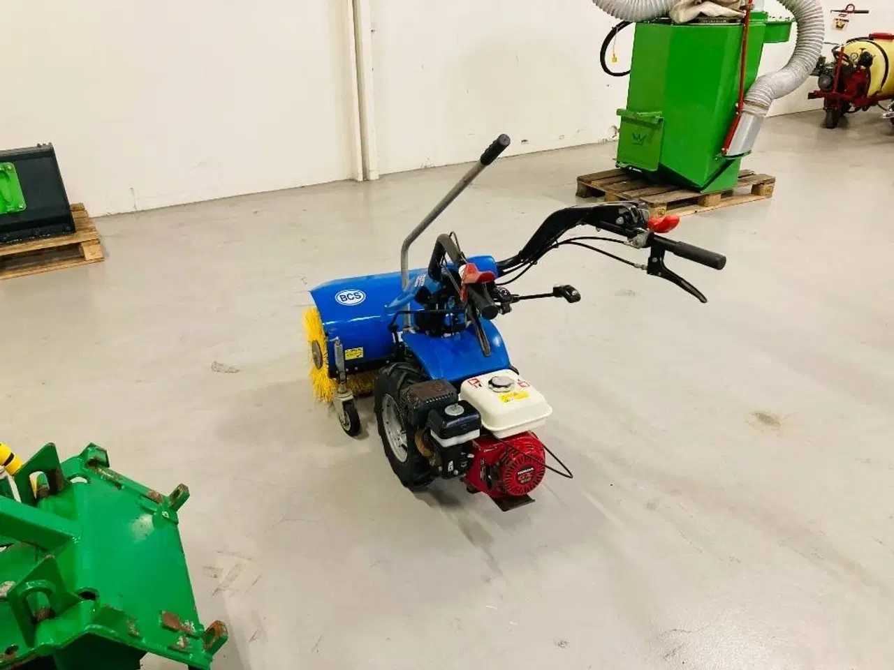 Billede 4 - BCS Fejemaskine 615