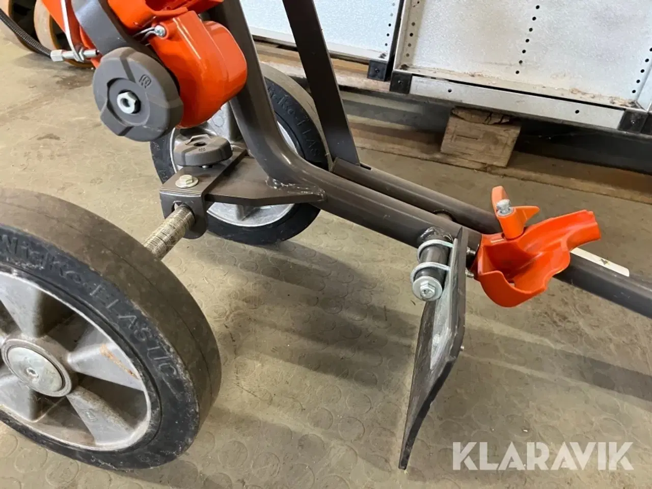 Billede 3 - Holder til sav Husquarna KV760