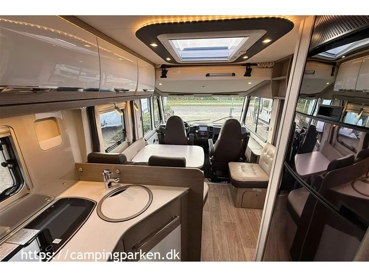 Billede 5 - 2018 - Dethleffs Magic Edition Silver   Dethleffs Magic Edition, kvalitetsvogn med eksklusivt udtryk, Automatgear, Hydrauliske støtteben og aircondition