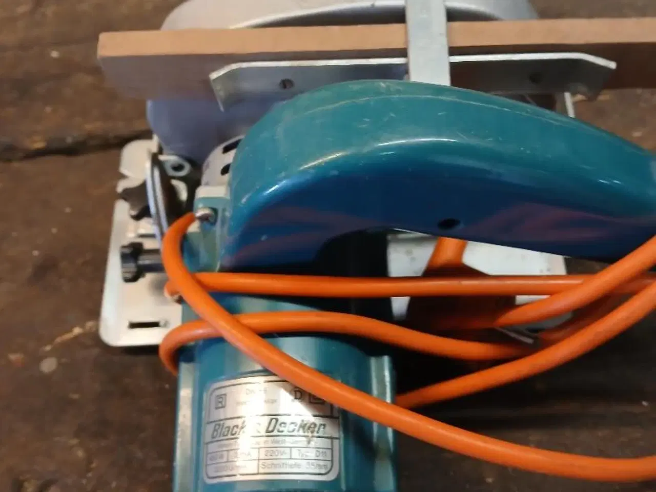 Billede 1 - rundsav på strøm 