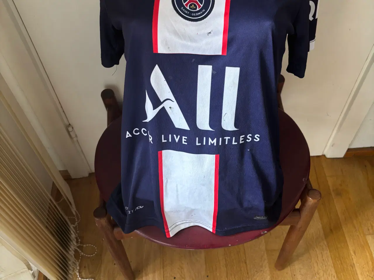 Billede 3 - PSG Messi Fodboldtrøje – Str. 176 – Navyblå