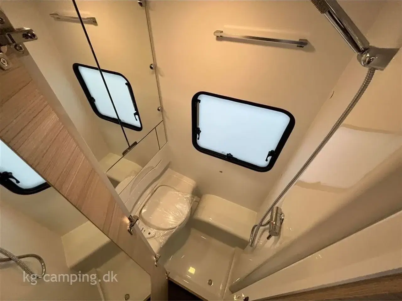 Billede 10 - 2024 - Adria Altea 502 UL   Populær vogn nu som Kampagnemodel fyldt med udstyr.