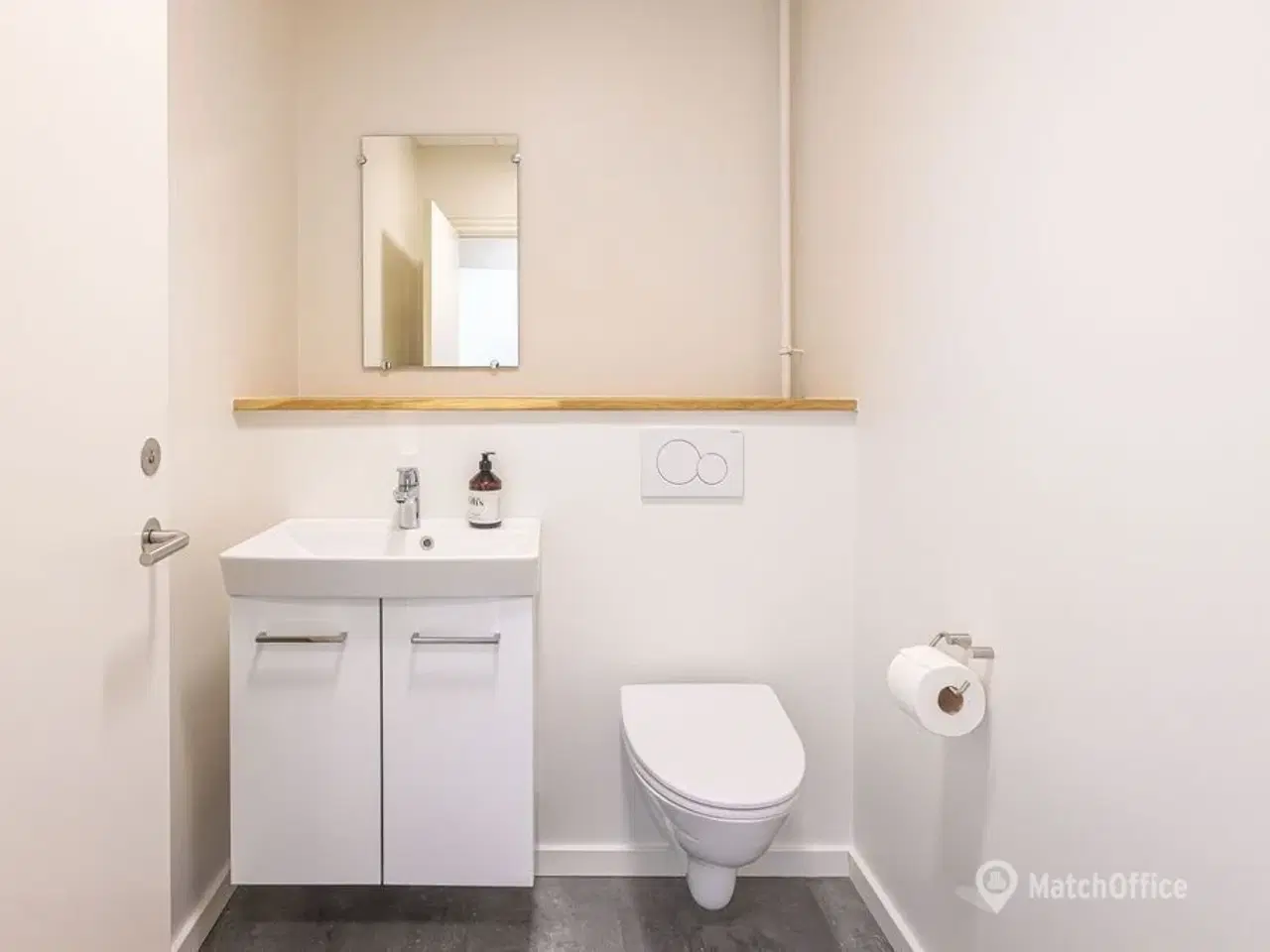 Billede 11 - INGEN BINDING - Lyst og indbydende kontorlejemål på Strøget på 114 m²