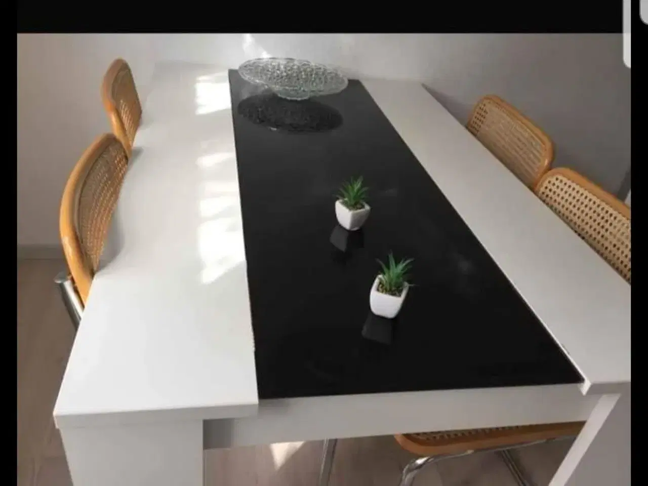 Billede 1 - Spisebord træ og glas