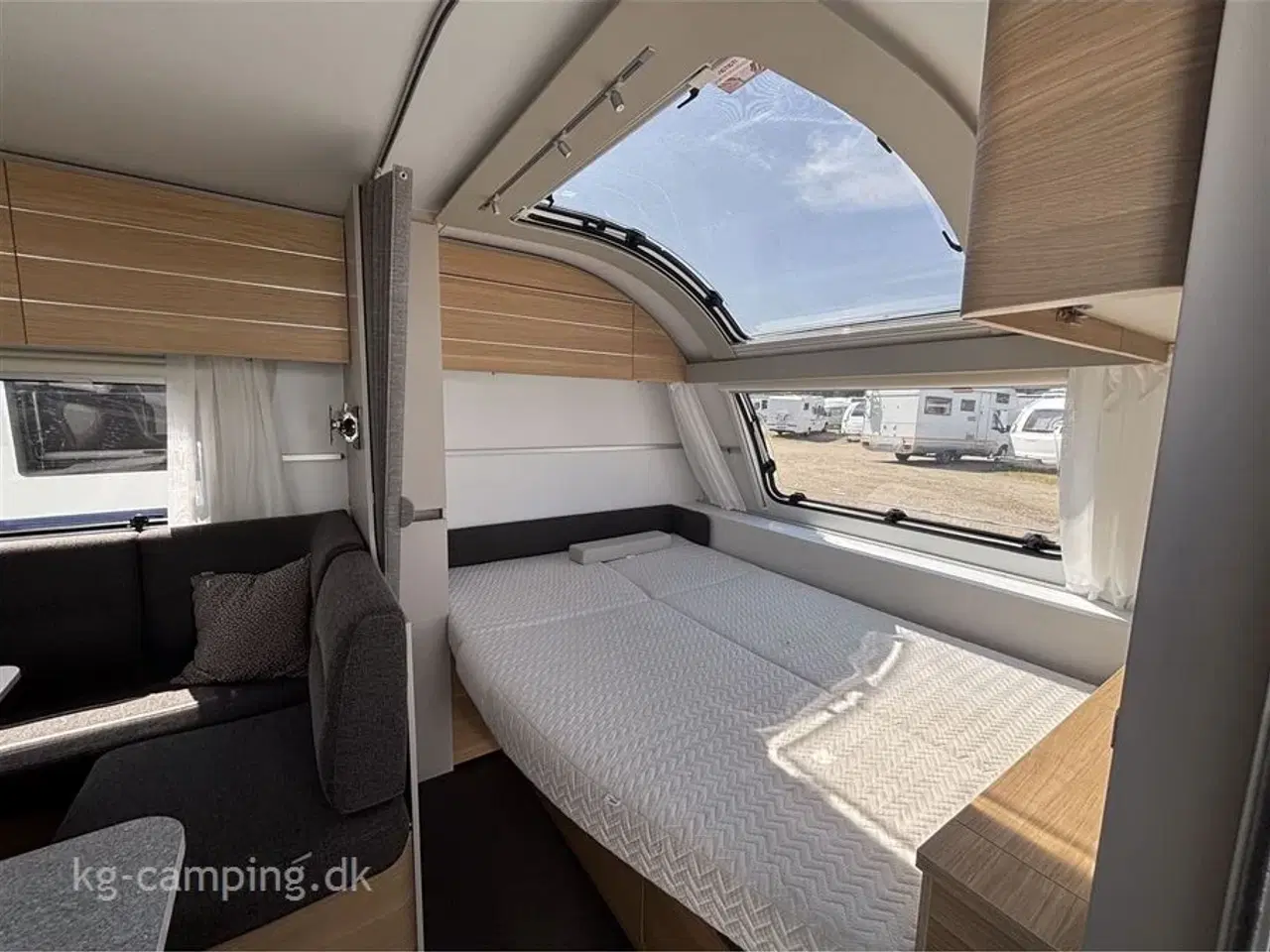 Billede 7 - 2023 - Adria Adora 673 PK Twin   GIV DINE TEENAGERE DERES EGET VÆRELSE I CAMPINGVOGNEN