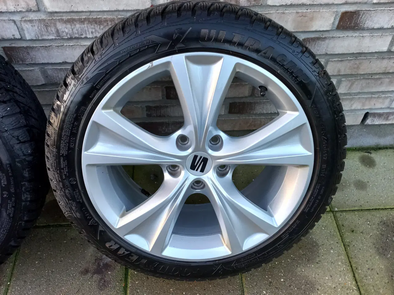 Billede 4 - Org Seat Leon 5 x 112 Vinterdæk 225/45R17