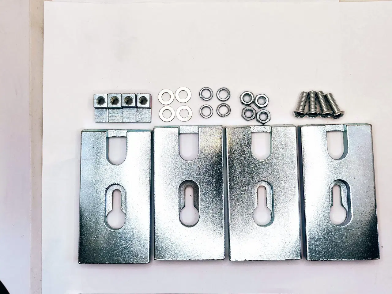 Billede 3 - Sikkerheds låse 4 stk for Bulldog PM-240 2 søjlet lift (Reservedel)