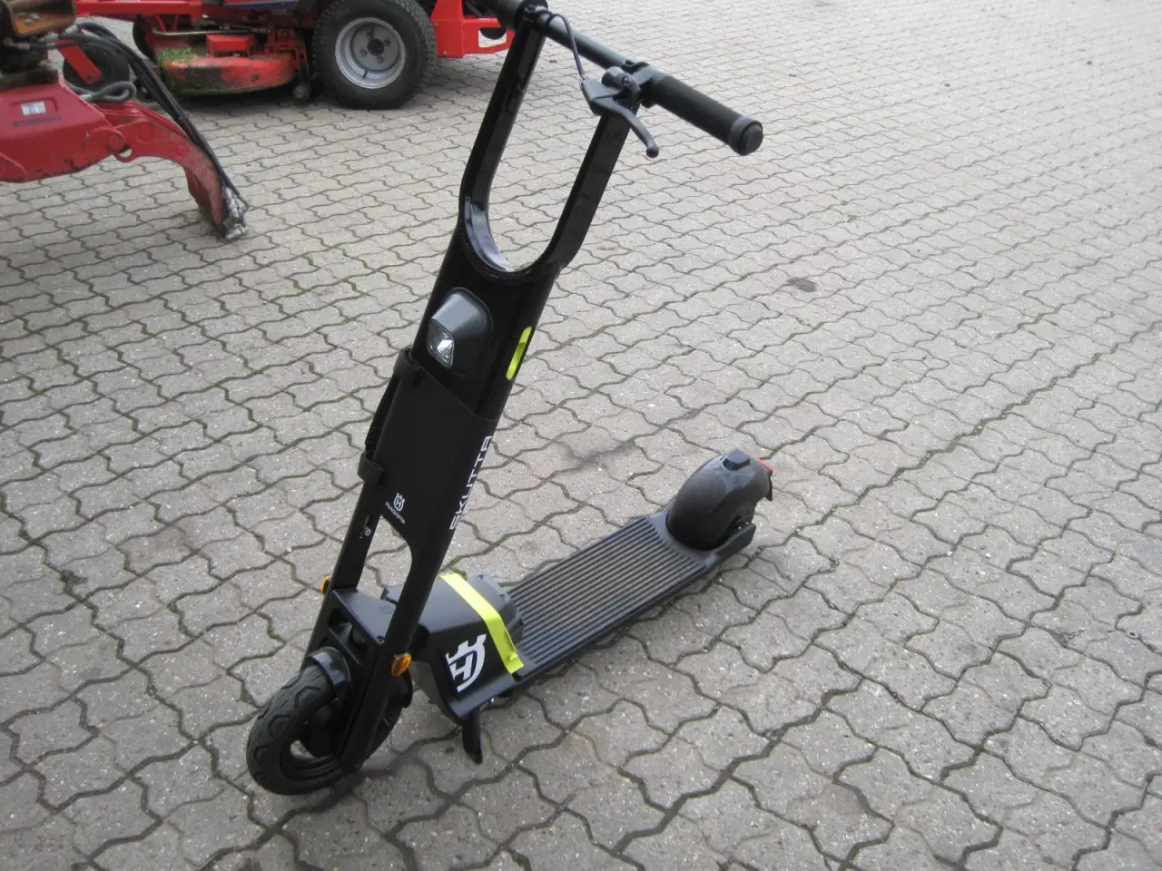 Billede 1 - Husqvarna Skutta El-løbehjul