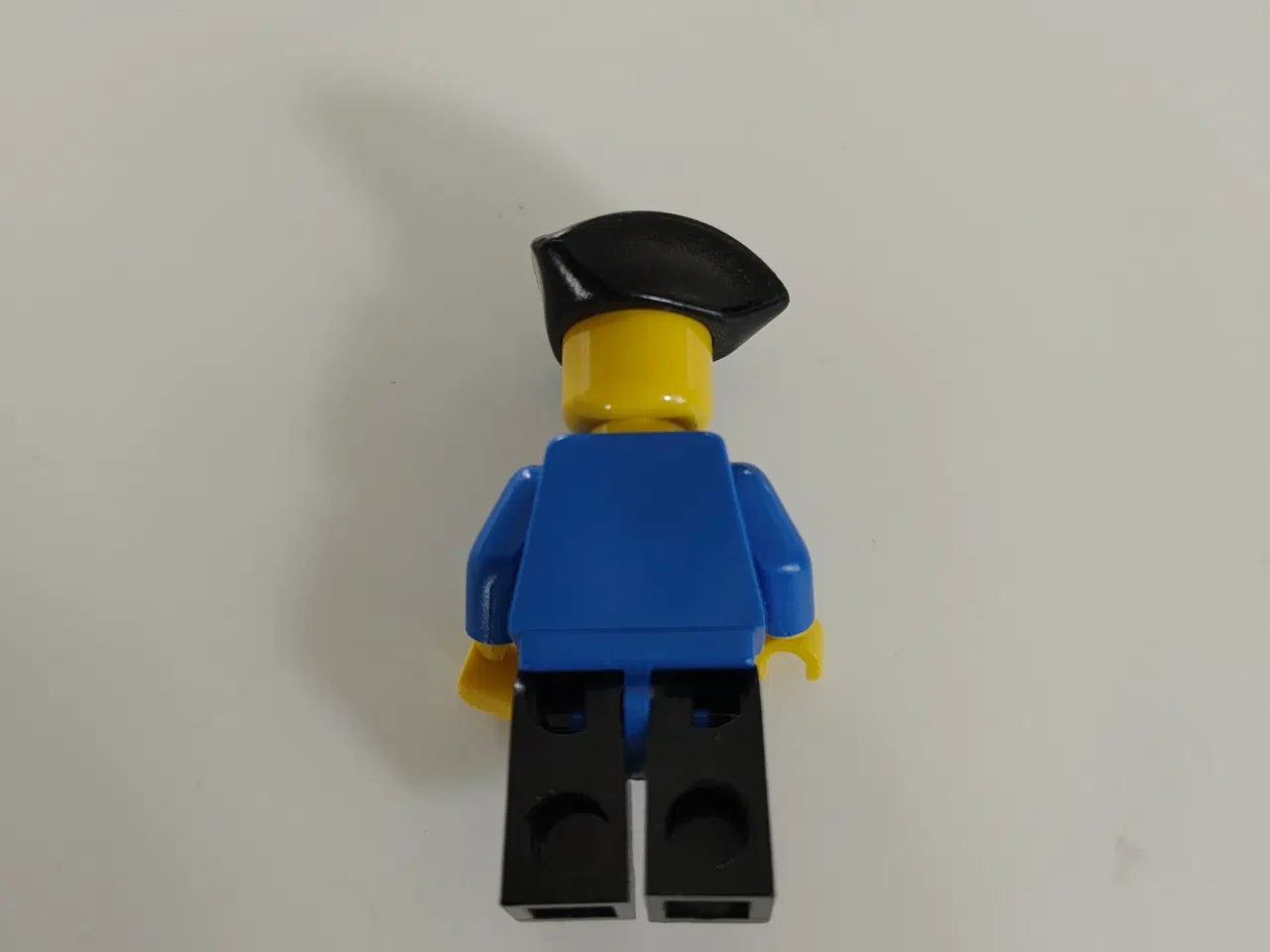 Billede 2 - Ældre Lego figur