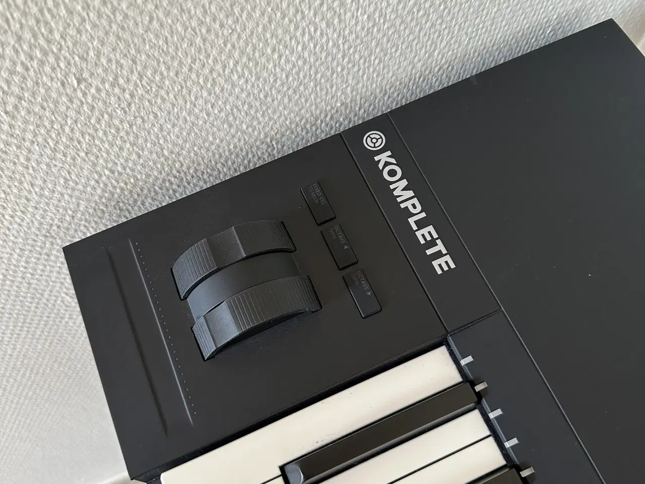Billede 7 - Native Instruments S88 MK2 + stativ og pedal – næs
