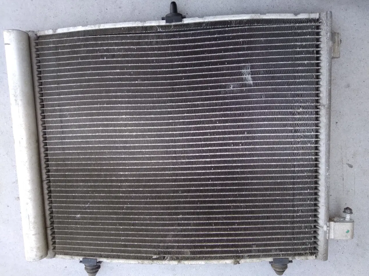 Billede 2 - Citroen C3 2011 1,4 HDI klima kondensator