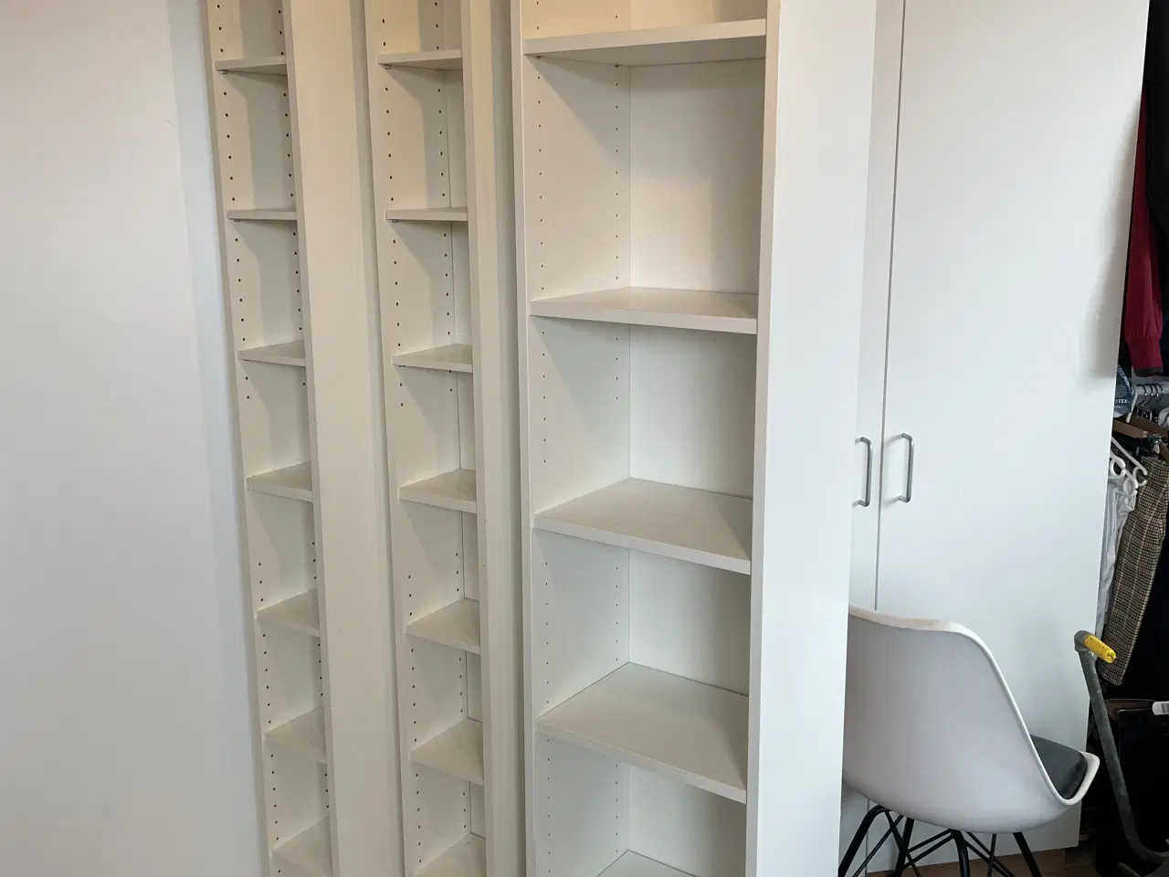 Billede 2 - Reol hylde til værelset