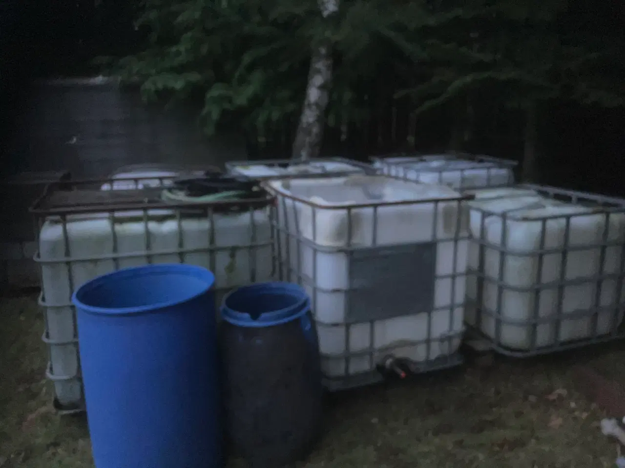 Billede 3 - Vandbeholder