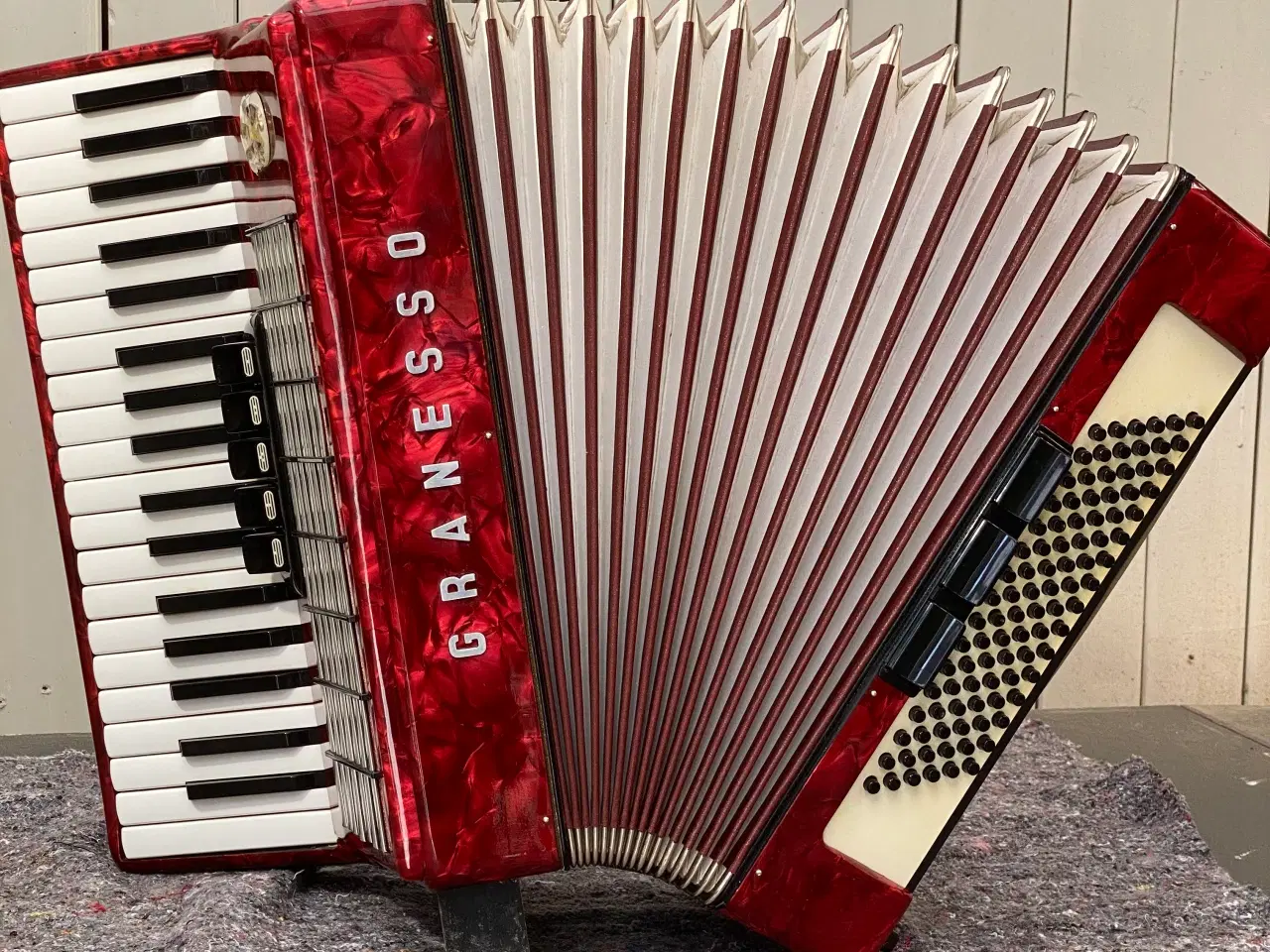 Billede 2 - Granesso harmonika – vintage rød perlemor, sælges 